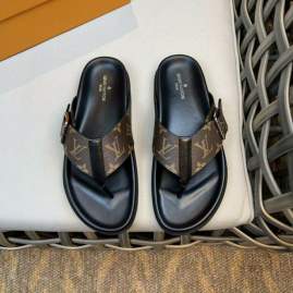 Picture of Louis Vuitton Slippers _SKULVsz38-45mnf03141418